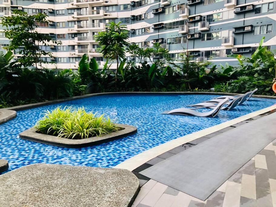 Air Residence 1Br With Balcony Free Netflix And Disney Plus Μανίλα Εξωτερικό φωτογραφία